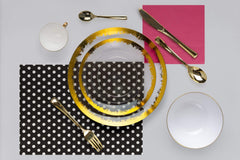 10 In. Gold Scratched Design Plastic Plates | 10 Count