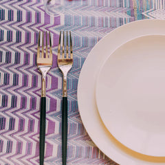 10 In. Trend Macchiato Plastic Plates | 10 Count