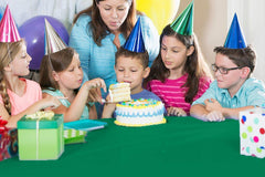 54 In. x 100 Ft. Cut To Size Table Roll | Emerald Green | Case of 6