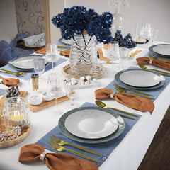 8" Aleh Design Plastic Plates (10)