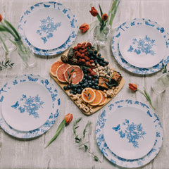 10 In. Botanical Design Plastic Plates | 10 Count