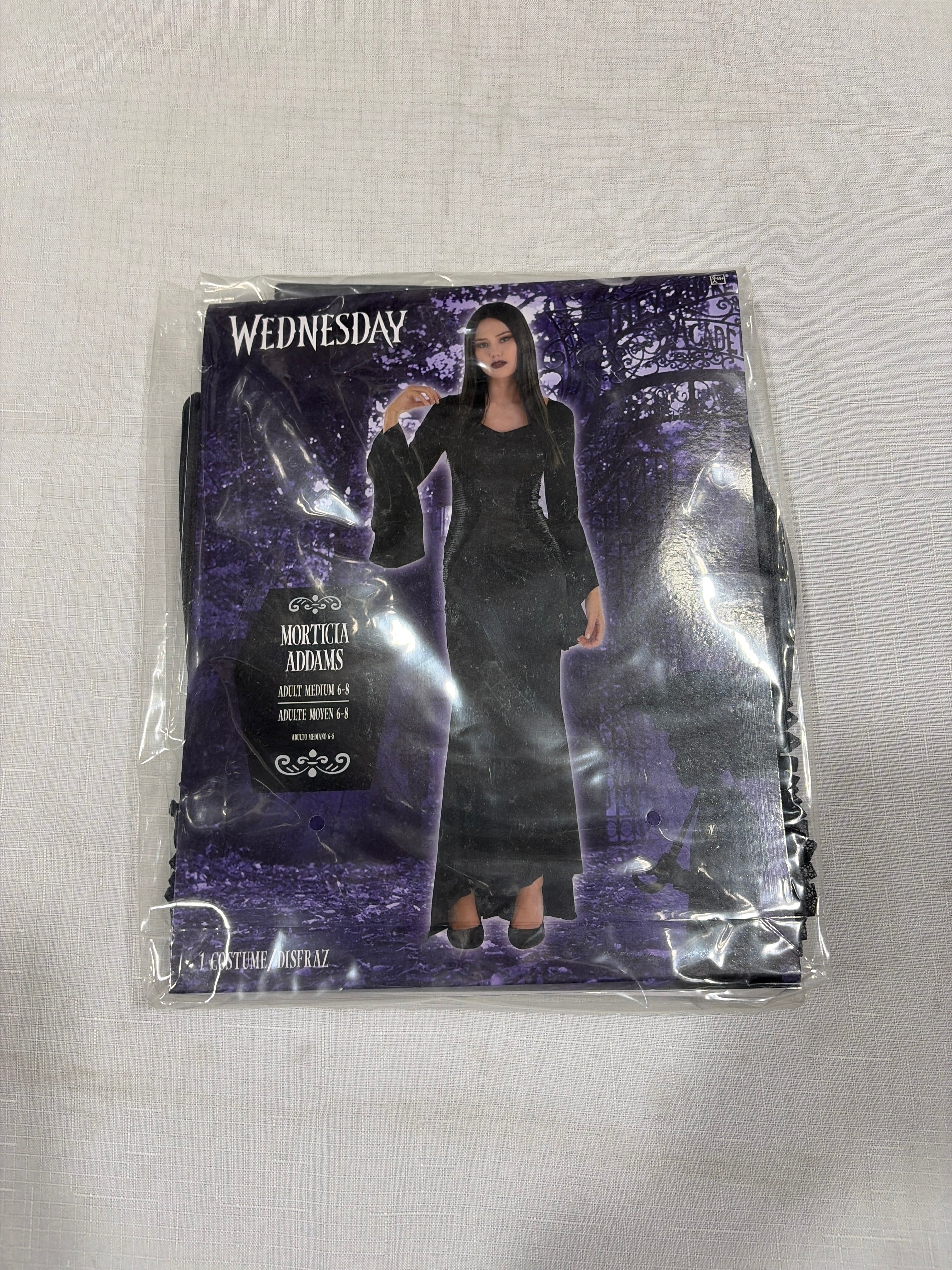 Enchanting Morticia Addams Halloween Costume for Women - Adult M (6-8)