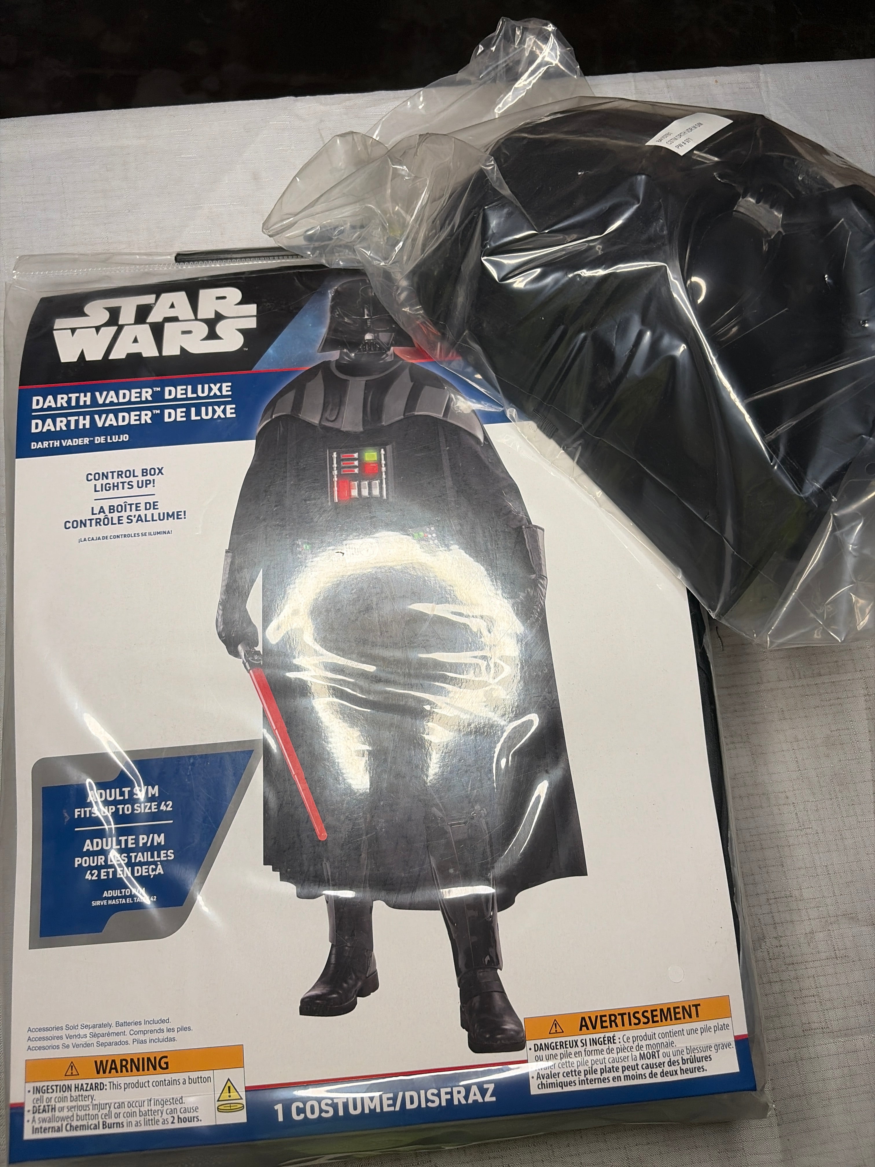 Men's Darth Vader Deluxe Costume - Adult S/M (Up to Size 42)