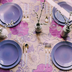 10 In. Trend Purple Rose Plastic Plates | 10 Count