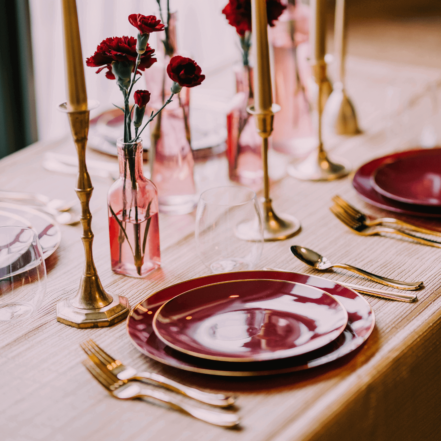 8 In. Burgundy Classic Design Plates | 10 Count