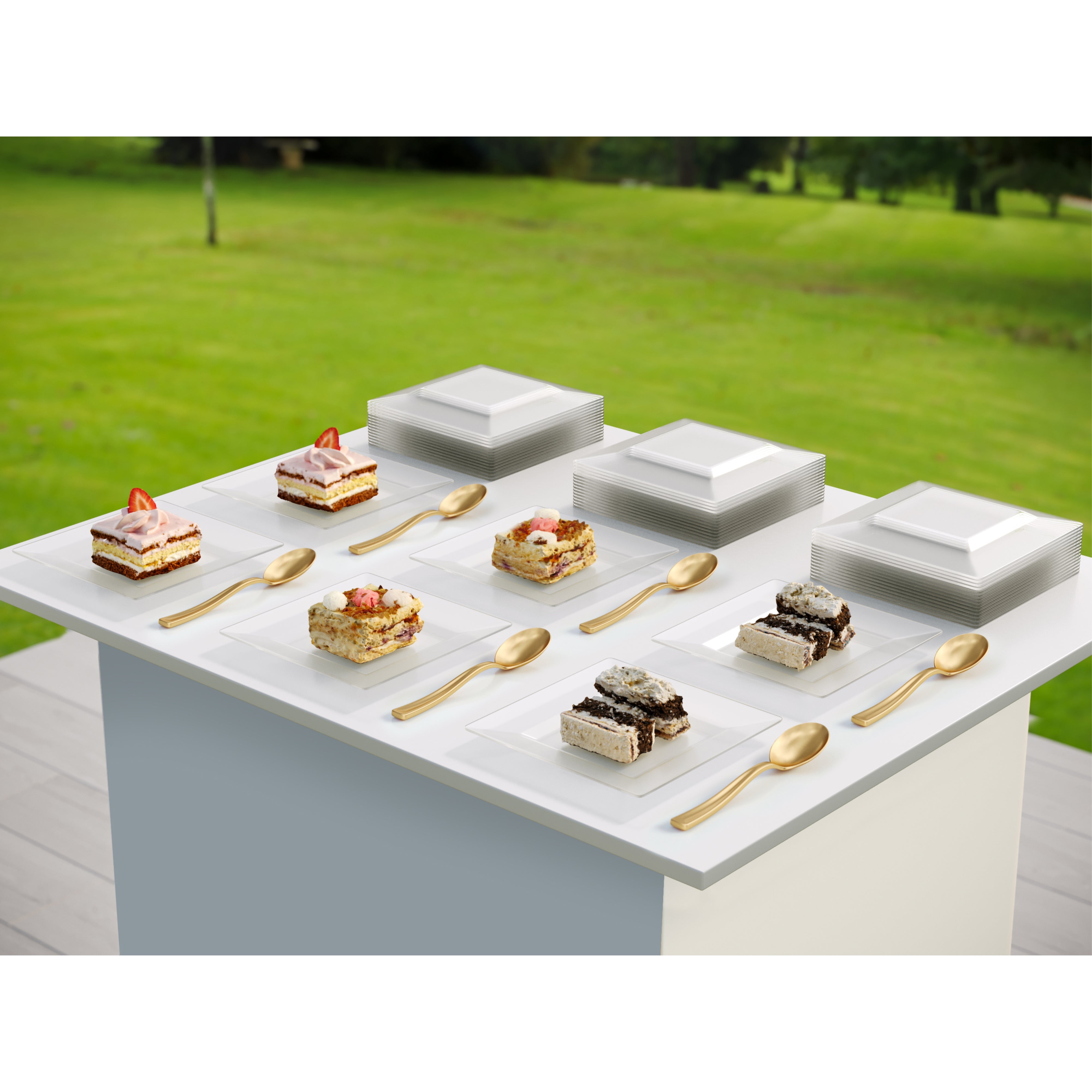 4.5 In. Clear Square Plates - 100 Count