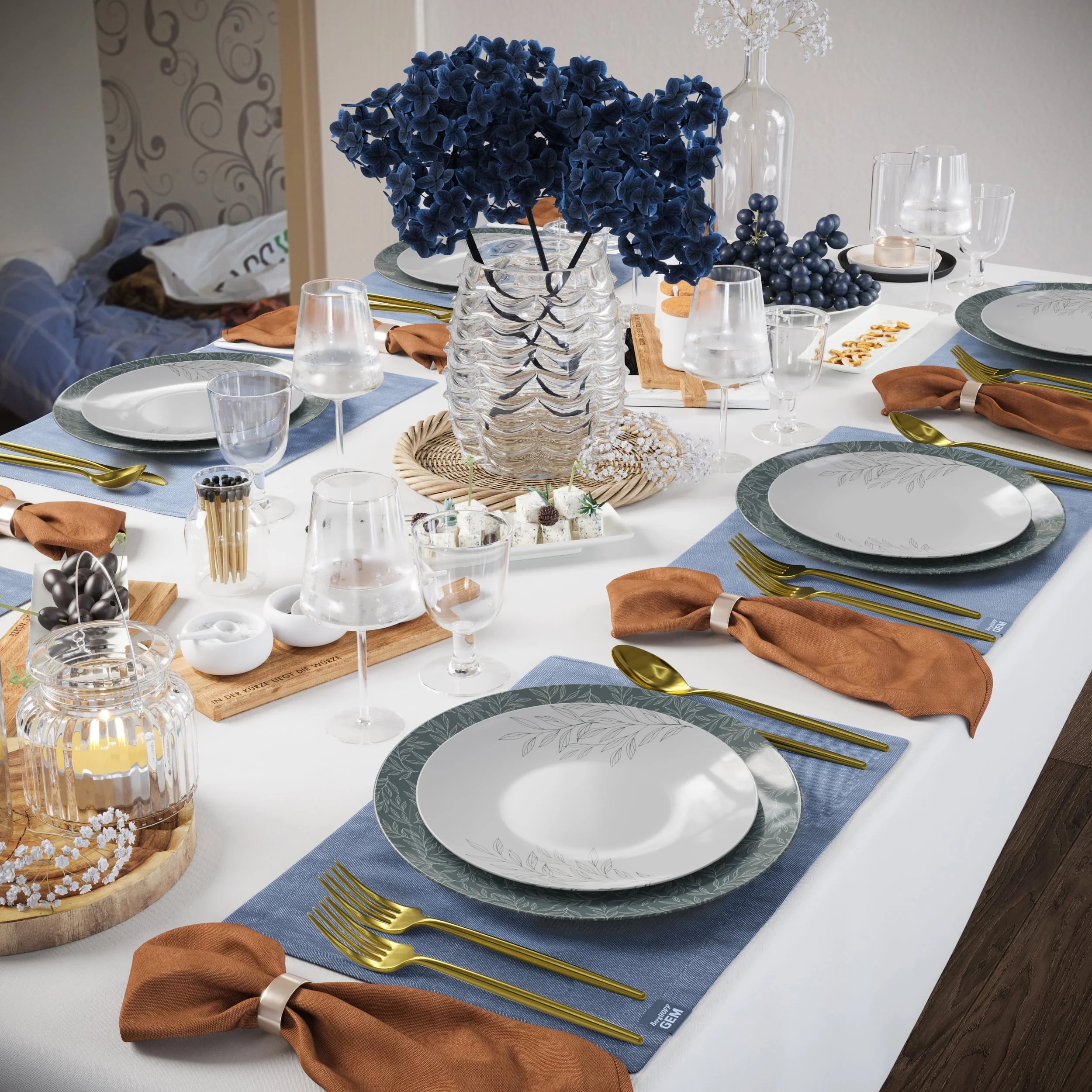 10"" Aleh Design Plastic Plates (10)