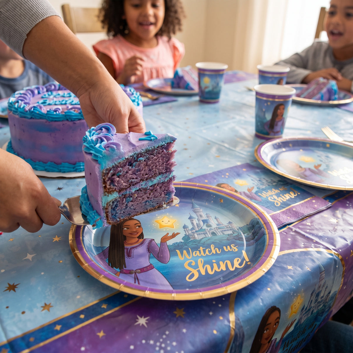 Disney Wish Asha 9-Inch Foil Appetizer Plates, 8-Pack