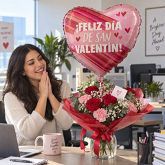 Feliz Día de San Valentín Jumbo Heart Foil Balloon | 28"